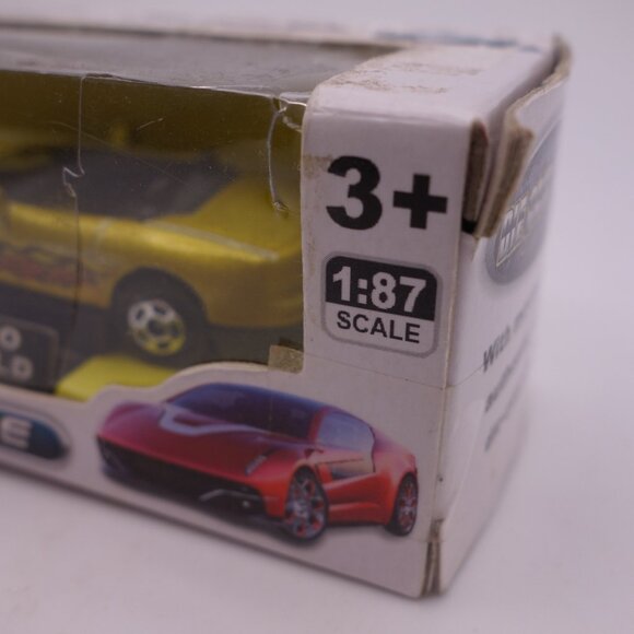 City Vehicle Auto World 1:87 Scale w/ moving parts authentic metal Die-Cast Car - Picture 11 of 11